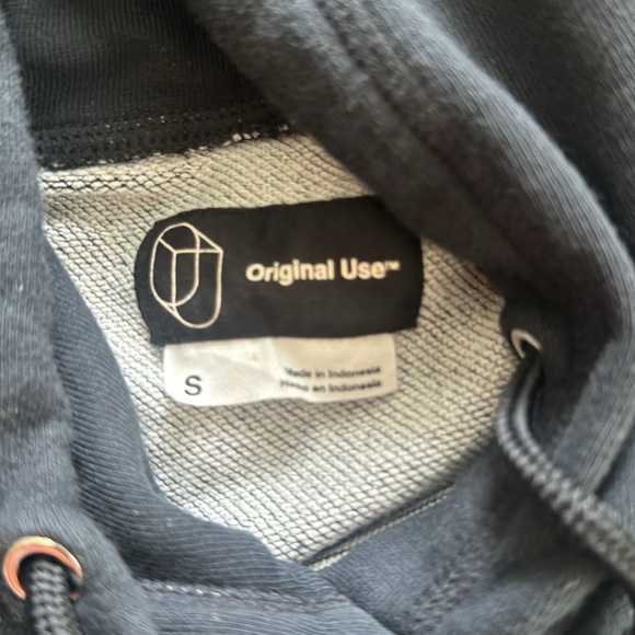 New WO Tags Men’s Hoodie. Size Small - Picture 2 of 4